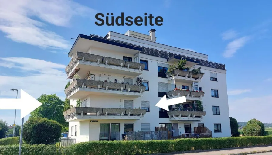 Blick auf die Südseite mit großem Balkon - Wohnung kaufen in Töging a. Inn - Bequem mit dem Lift in die große Wohnung