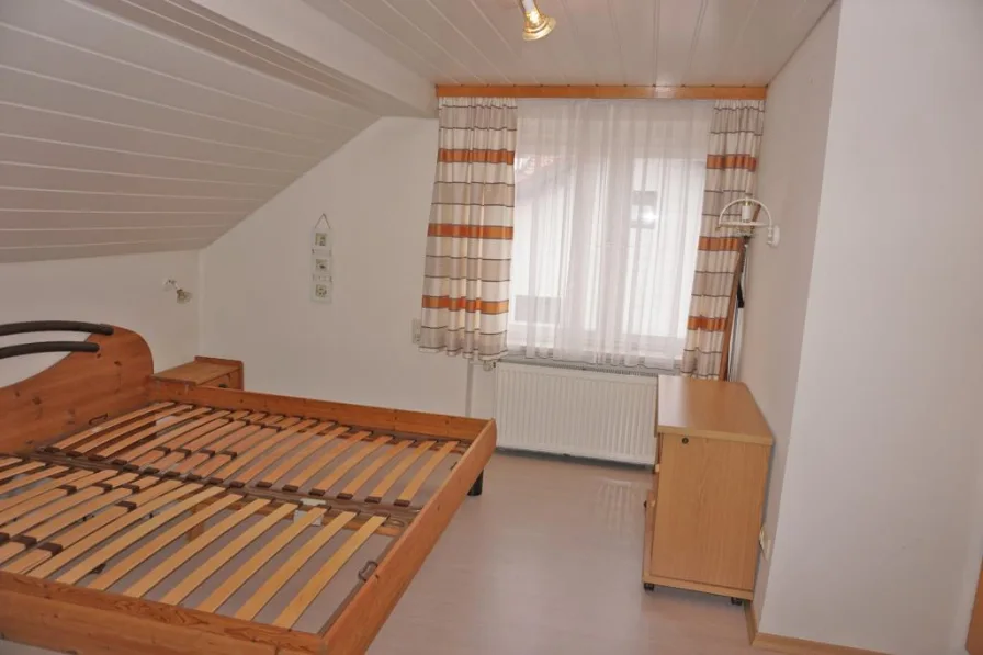 Schlafzimmer DG