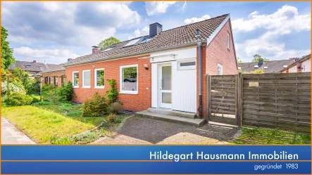 Hausansicht - Haus mieten in Norderstedt - Das Glück hat ein Zuhause in Norderstedt-Harksheide!