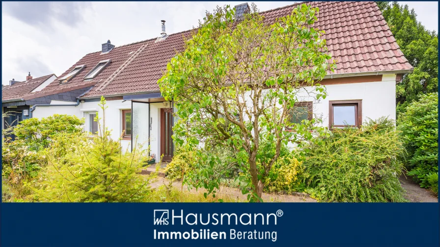 Hausansicht - Haus kaufen in Hamburg - Erbbaugrundstück - Idyllische Wohnlage in Hamburg-Langenhorn!