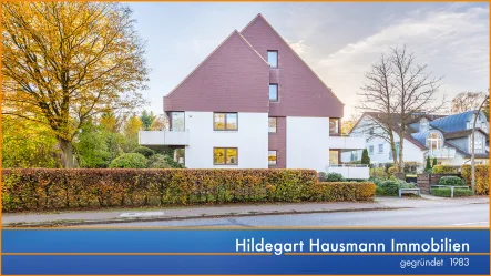 Hausansicht - Wohnung mieten in Hamburg - Für Terrassenliebhaber in Hamburg-Bergstedt!