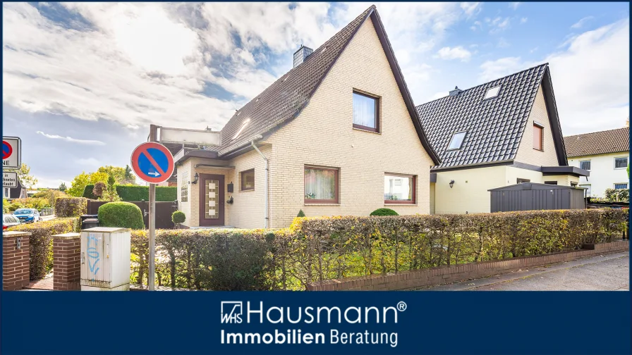 Hausansicht - Haus kaufen in Norderstedt - Das Glück hat ein Zuhause in Norderstedt-Garstedt!