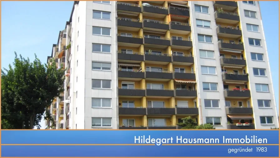 Hausansicht - Wohnung mieten in Ellerau - Ideale Singlewohnung mit inneren Werten in Ellerau