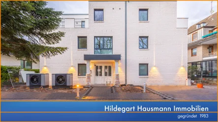 Hausansicht - Wohnung mieten in Hamburg Poppenbüttel - Hochwertiger Neubau / Erstbezug in Hamburg-Poppenbüttel!