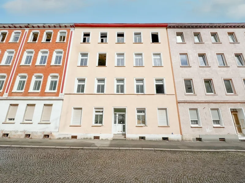 Bild 1 - Haus kaufen in Zeitz - Nachverkauf: Mehrfamilienhaus mit Nebengebäude in Zeitz - leerstehend