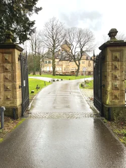 Die Villa - Wohnung mieten in Mülheim an der Ruhr / Speldorf - Elitäres Wohnen auf der Prinzenhöhe - Haus Hartenfels