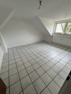 Küche - Wohnung mieten in Duisburg / Alt-Hamborn - DG - gemütliche 2-Zimmer Wohnung in  Mehrfamilienhaus (8 Parteien) mit Gemeinschaftsgarten