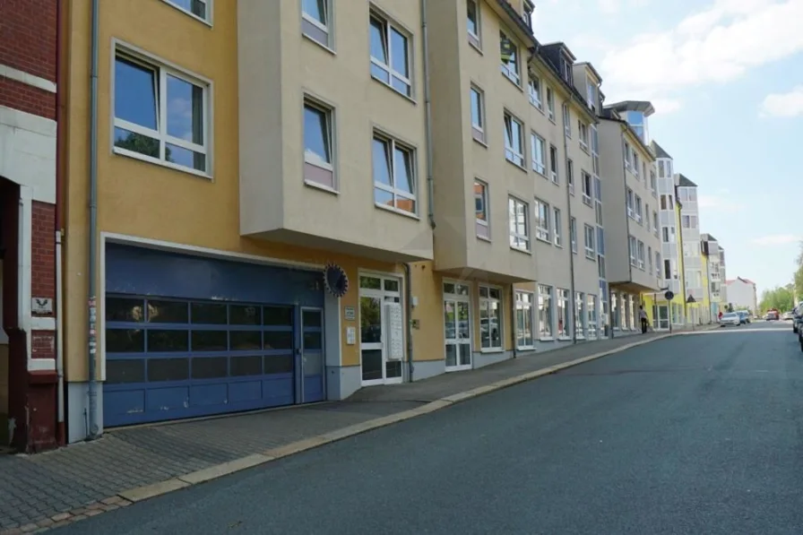 TG Einfahrt - Garage/Stellplatz mieten in Zwickau - Duplex-Stellplatz in Zwickauer Tiefgarage