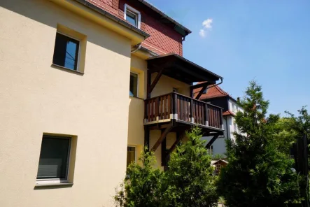 Ansicht Balkon - Wohnung mieten in Chemnitz / Schönau - Tolle 3,5 Raum Maisonette-Wohnung mit 2 Tageslichtbädern und Home-Office-Bereich in C-Schönau