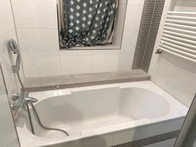 Badewanne EG