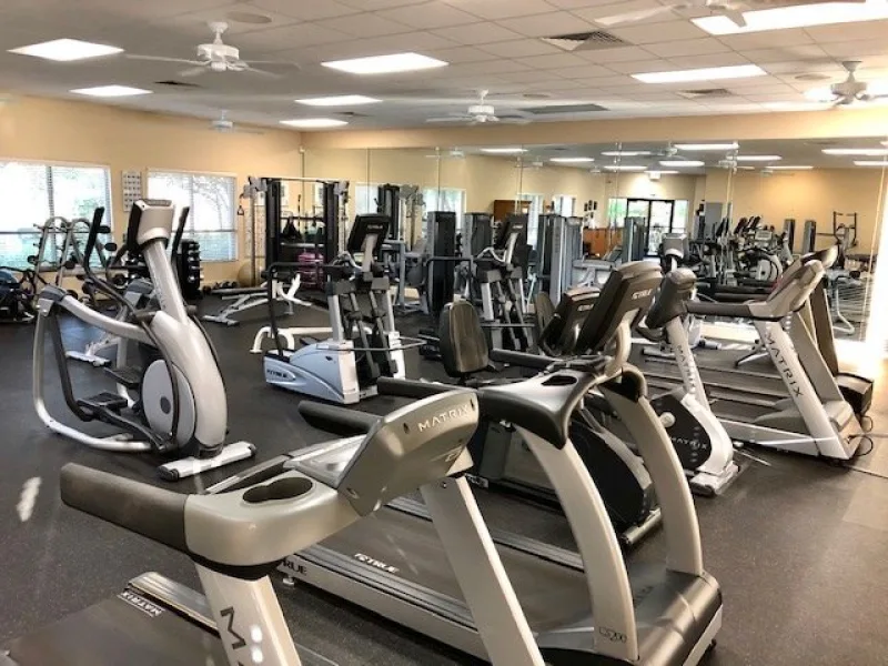 FitnessCenter - Crown Colony