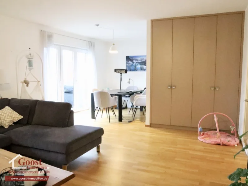 Wohnzimmer - Wohnung mieten in Köln / Zollstock - Eigentumswohnung mit Einbauküche und Balkon in Zollstock