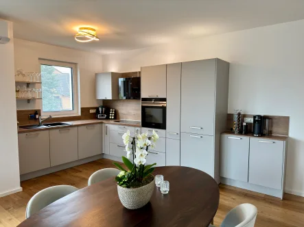 Wohn-Essbereich - Wohnung kaufen in Sankt Augustin - „Schöner Wohnen in Niederpleis inkl. TG-Stellplatz“