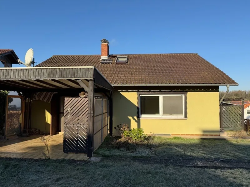 Titelbild - Haus kaufen in Nidda - KEINE ZUSÄTZLICHE MAKLERPROVISION! Charmantes 1-Familienhaus in Ober-Widdersheim zu verkaufen!