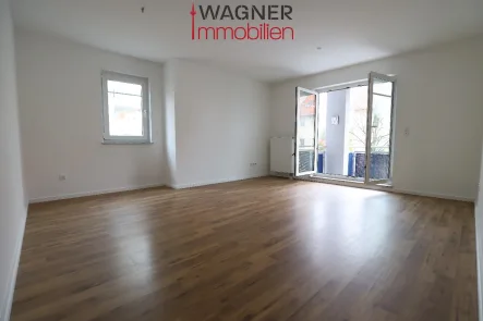 Wohnzimmer - Wohnung kaufen in Frankfurt - Charmante 3-Zimmer Wohnung im Frankfurter Bogen