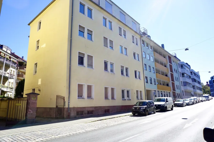 Ansicht - Wohnung kaufen in Nürnberg - Nordstadt-Charme mitten in Nürnberg!Jetzt kaufen -  Handwerker aufgepasst!