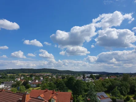 Aussicht  - Wohnung kaufen in Rödental / Mönchröden - Helle Maisonette-Wohnung mit Balkon und Fernblick in Mönchröden