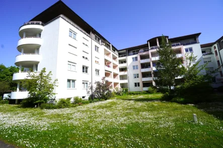 Ansicht - Wohnung kaufen in Nürnberg - Gepflegte 2-Zimmer-Wohnung mit Tiefgaragenstellplatz