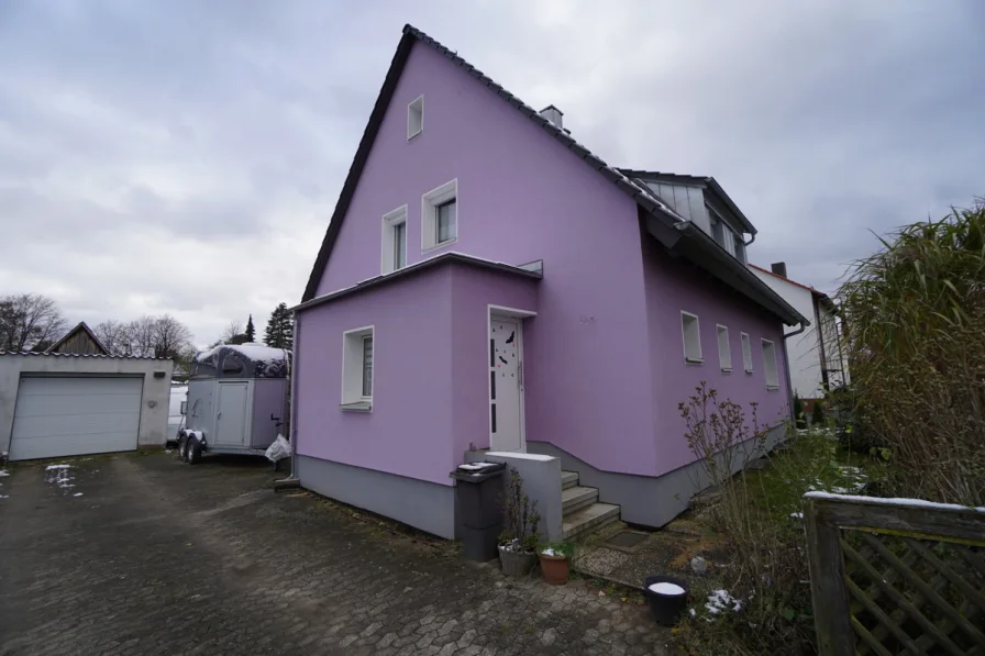  Nordansicht - Haus kaufen in Leinburg / Oberhaidelbach - Energetisch saniertes 1-2 Familienhaus in Ortslage