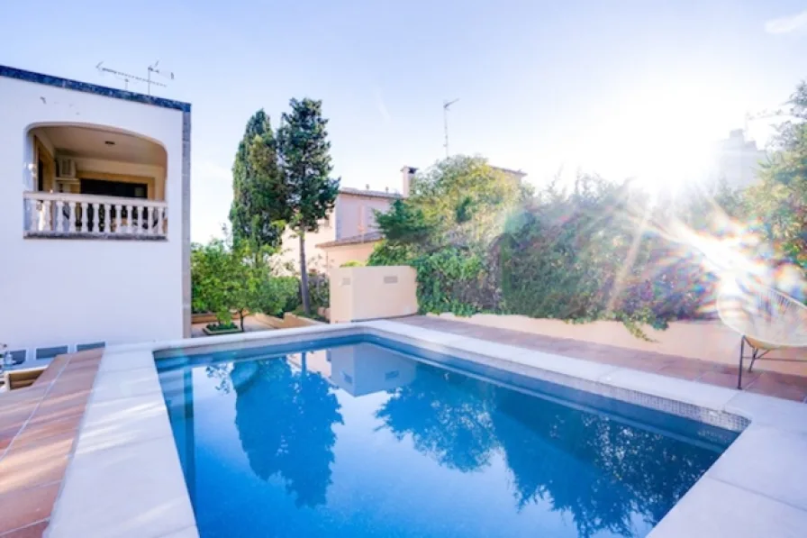  - Haus kaufen in Palma de Mallorca - ***Große Villa mit Swimming Pool und Ferienvermietungslizenz Palma de Mallorca***