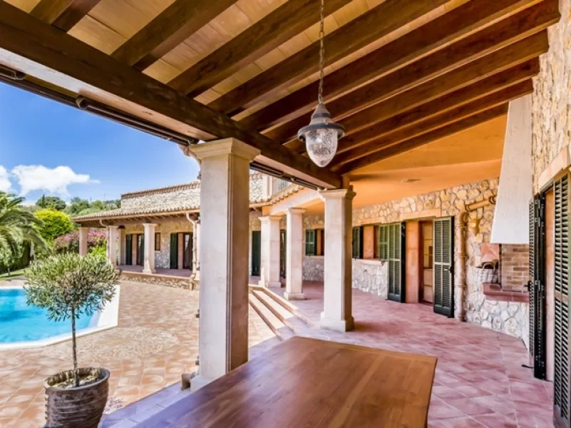  - Haus kaufen in Calvià / es Capdellà - Mallorca Moderne Villa im Finca Stil, Es Capdella zu verkaufen