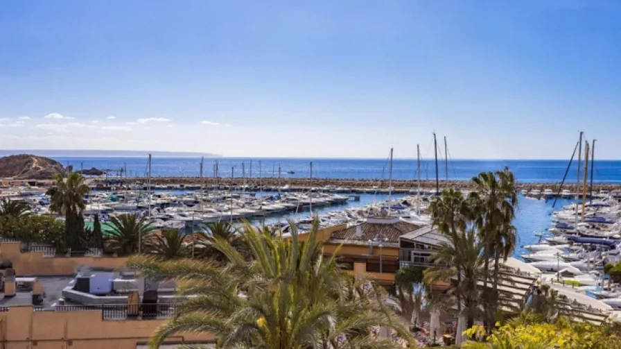  - Wohnung kaufen in Calvià / Portals Nous - Mallorca renovierte Wohnung mit Meerblick in Puerto Portals zu verkaufen