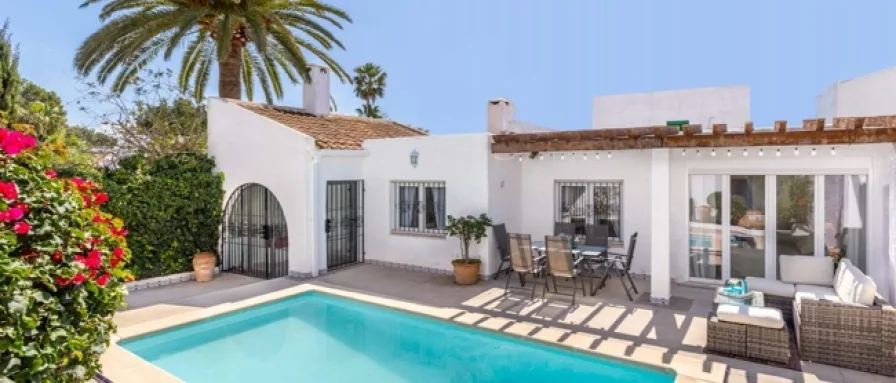  - Haus kaufen in Calvià / Sol de Mallorca - Ibiza Style Villa mit Ferienvermietungslizenz in Sol de Mallorca zu verkaufen