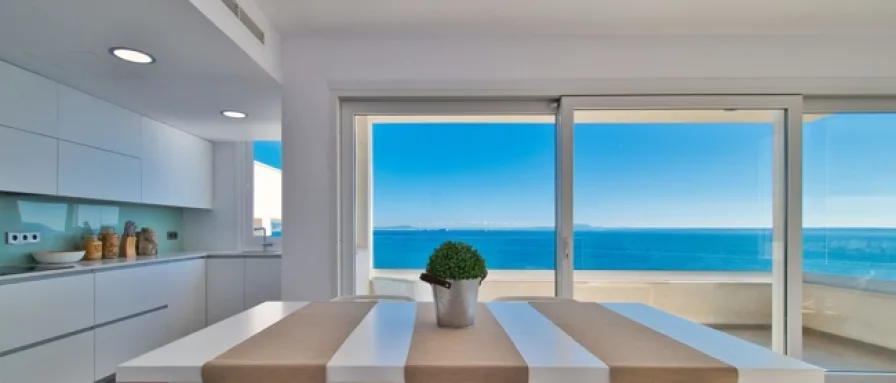 Dining-sea-view-Apartment-Mallorca1