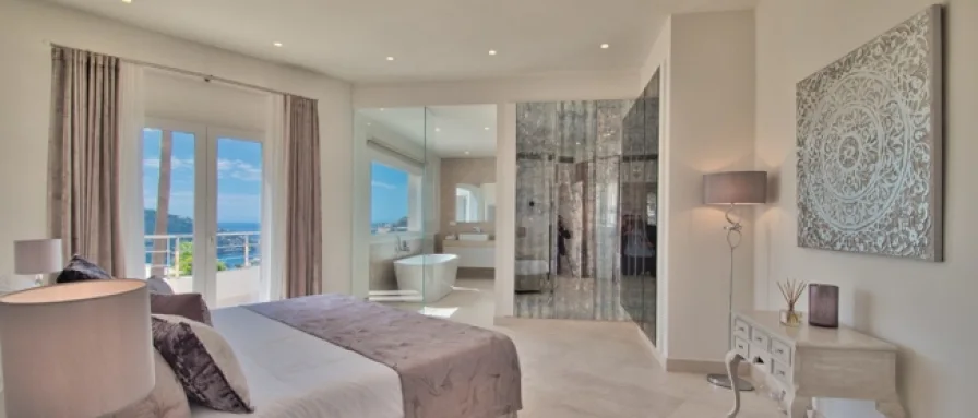 Bedroom-Suite-Villa-Port-Andratx-1400x600