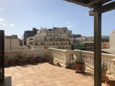  - Wohnung kaufen in Palma de Mallorca - Mallorca Penthouse in Palma mit Bergblick zu verkaufen