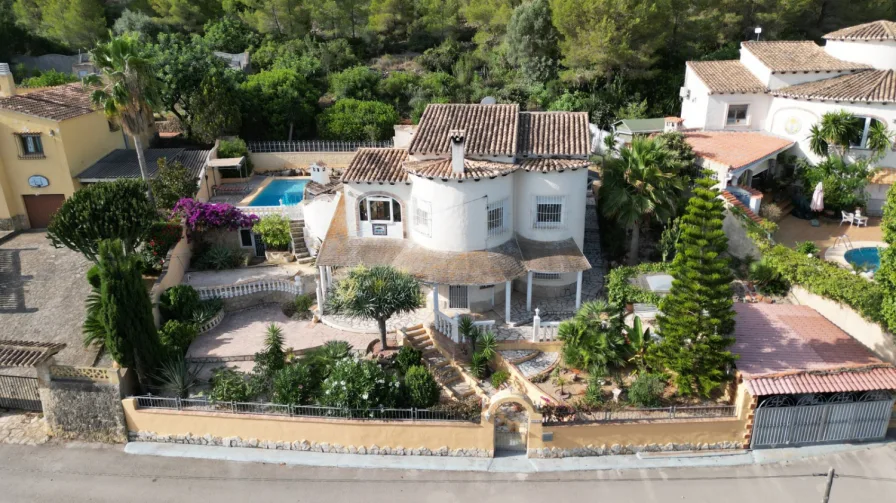  - Haus kaufen in Denia - Naturnahes Paradies in Denia am Fuße des Montgó: Gästeapartment, Pool, Meerblick und Garage