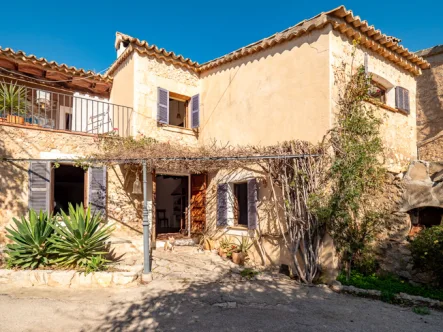  - Haus kaufen in Palma De Mallorca - Mallorca wundervolles Bauernhaus 10 Minuten nach Palma mit Meerblick zu verkaufen