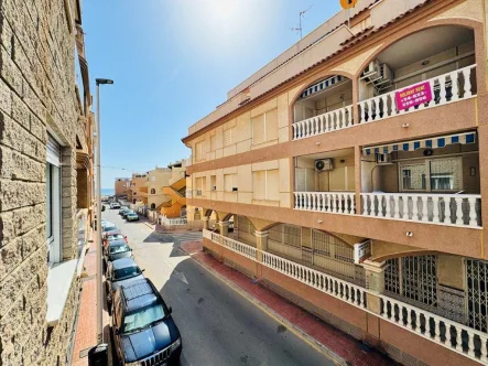  - Wohnung kaufen in La Mata - Wohnung im Zentrum von La Mata mit seitlichem Meerblick und mit Südausrichtung nur 200 m vom Strand