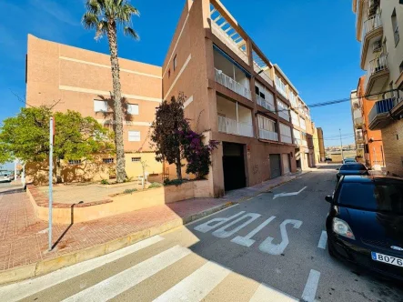  - Wohnung kaufen in La Mata - Appartement mit 1 Schlafzimmer und 1 Bad im Zentrum von La Mata nur 300 m vom Strand