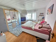 Schlafzimmer DG