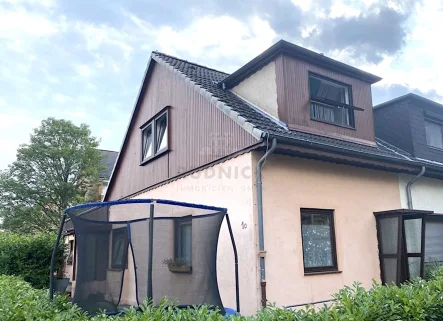 Hausansicht - Haus kaufen in Hannover - Rudnick bietet REIHENENDHAUS in HANNNOVER-SEELHORST