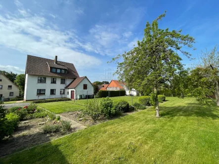 Bestandsgebäude - Haus kaufen in Bad Nenndorf - RUDNICK bietet 2-3 FAMILIENHAUS oder NEUBAUPROJEKT mit Baugenehmigung für 8 Wohnungen