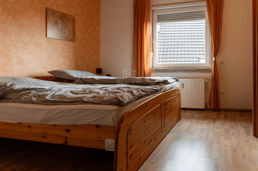 2. Schlafzimmer