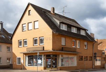 Außenansicht - Haus kaufen in Wunstorf - RUDNICK bietet MEE(H)R: Wohn-/ Geschäftshaus  in allerbester zentraler Lage von Steinhude