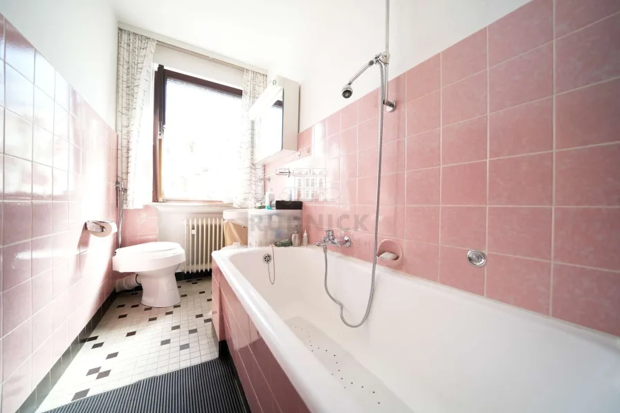 Badezimmer im Charme der 1960_1970 