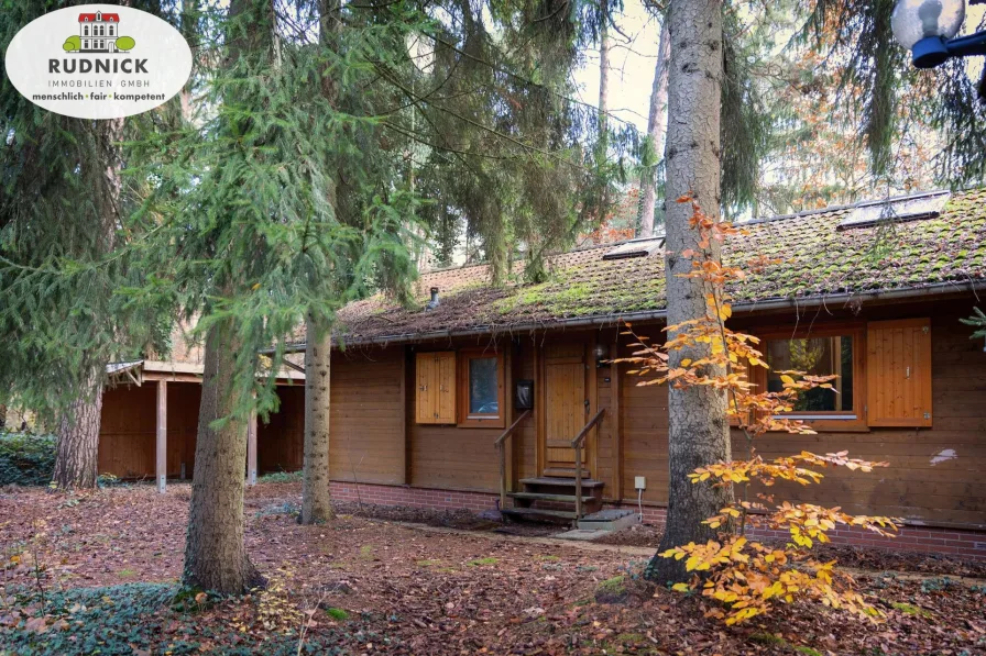 Außenansicht - Haus kaufen in Neustadt - RUDNICK bietet FERIENHAUS MIT WASSERNÄHE in Mardorf - weiße Düne