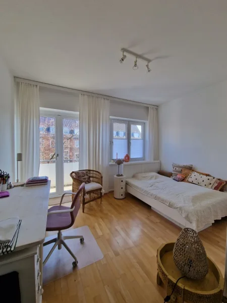 Zimmer 1 I - Wohnung kaufen in Hamburg - **UHLENHORST** SUPERHELL - MEGA AUFTEILUNG ** 2 Balkone ** Alster | EKZ HH-Str. fussläufig **
