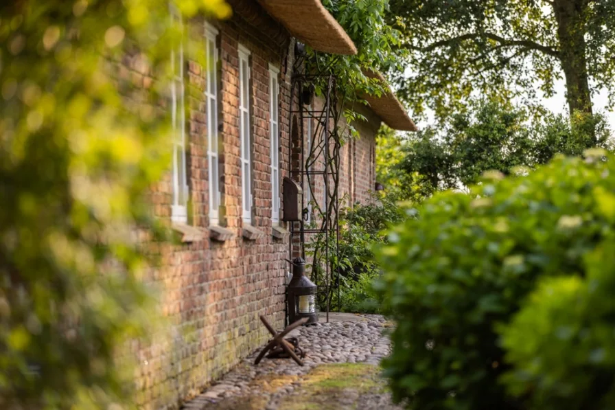 Ansicht  - Haus kaufen in Dagebüll - *NORDISCH by NATURE*Liebevoll, kernsaniertes Anwesen: EFH-Villa / o. 3 Wohnungen