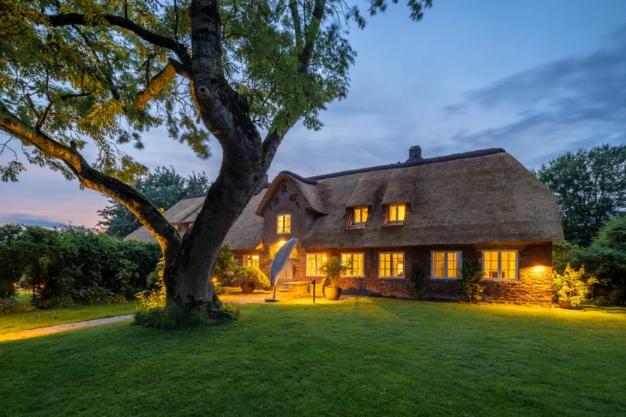 Ansicht  - Haus kaufen in Dagebüll - *NORDISCH by NATURE*Liebevoll, kernsaniertes Anwesen: EFH-Villa / o. 3 Wohnungen