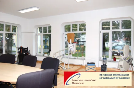  - Büro/Praxis mieten in Neufinsing - Büro / Ladenflächen im Ortszentrum - Immobilienbüro SEIBOLD