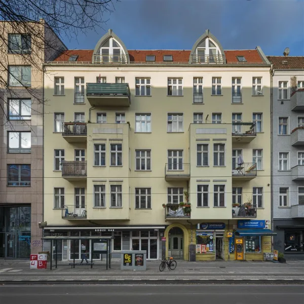 Pure Immo Nov  - Wohnung kaufen in Berlin - Hervorragende 2-Zimmer Wohnung mitten im Szenekiez mit Balkon - vermietet