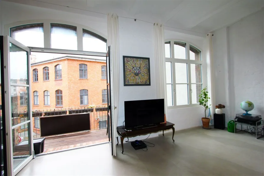 Ausgang zum Balkon - Wohnung mieten in Berlin - Möblierte Loft Wohnung mit Wintergarten und Balkon am Arkonaplatz!