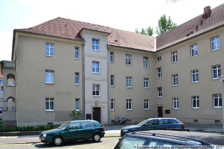 Vorderansicht - Wohnung mieten in Halle (Saale) - Tolle 3 Raumwohnung mit Balkon in gepflegtem Wohnumfeld