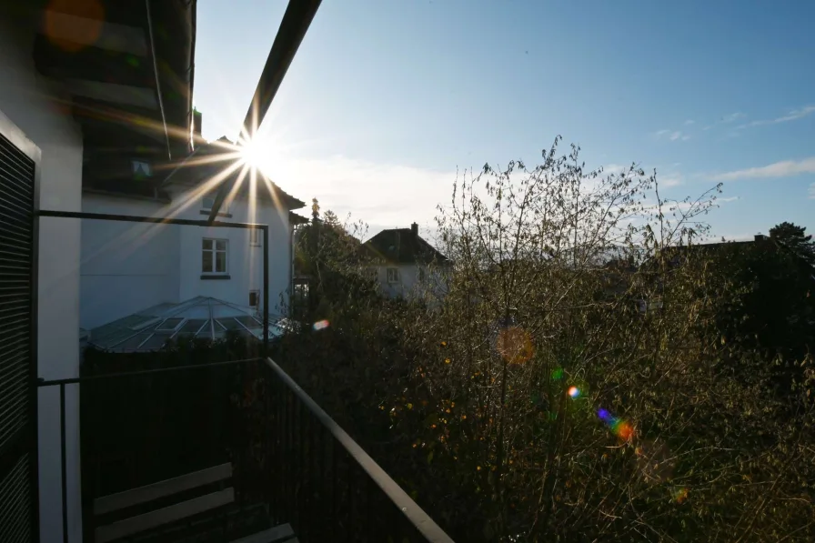 Sonniger Balkonausblick