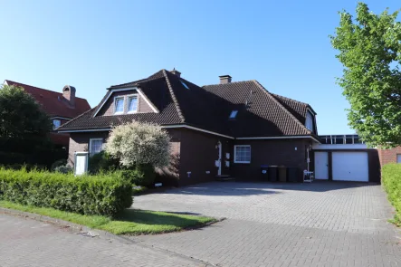 Ansicht - Haus kaufen in Wangerland / Horumersiel - Bestlage von Horumersiel  - Wohnhaus mit großer Erdgeschosswohnung und 3 Apartments